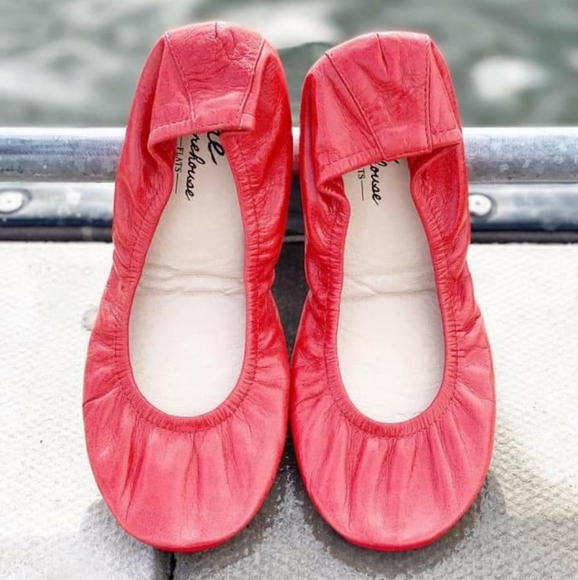 The Storehouse Flats Shoes - *BRAND NEW* Crawfish Oil-Tanned